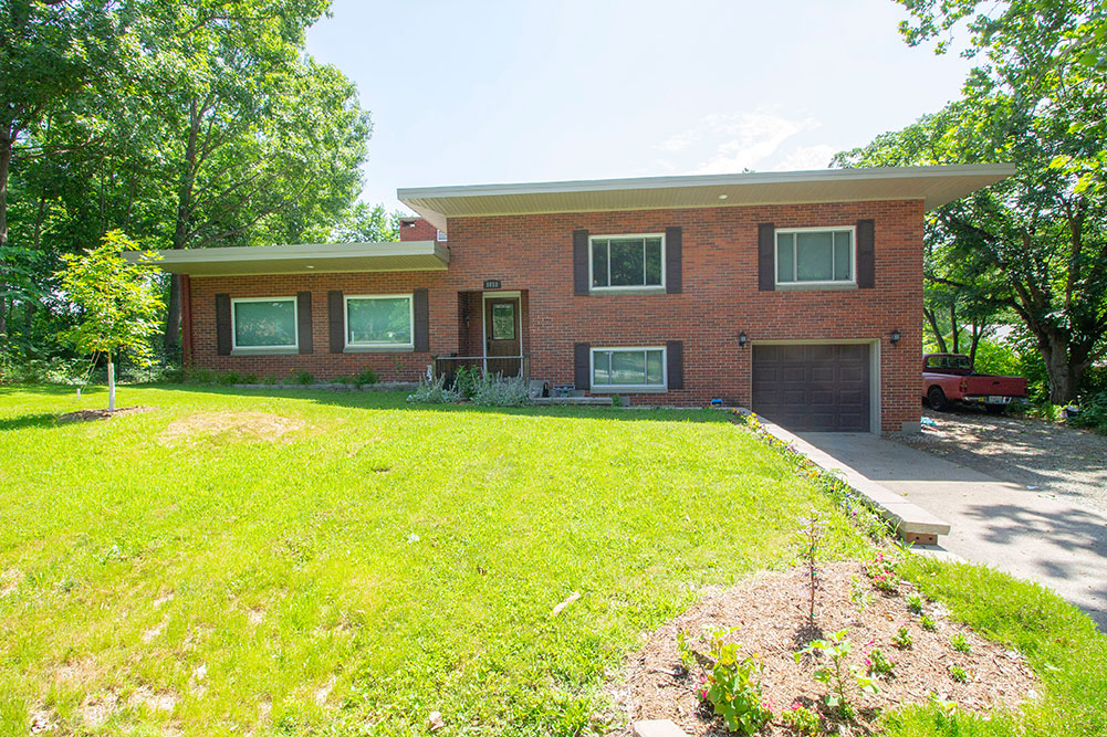 1010 South Eastwood Circle
