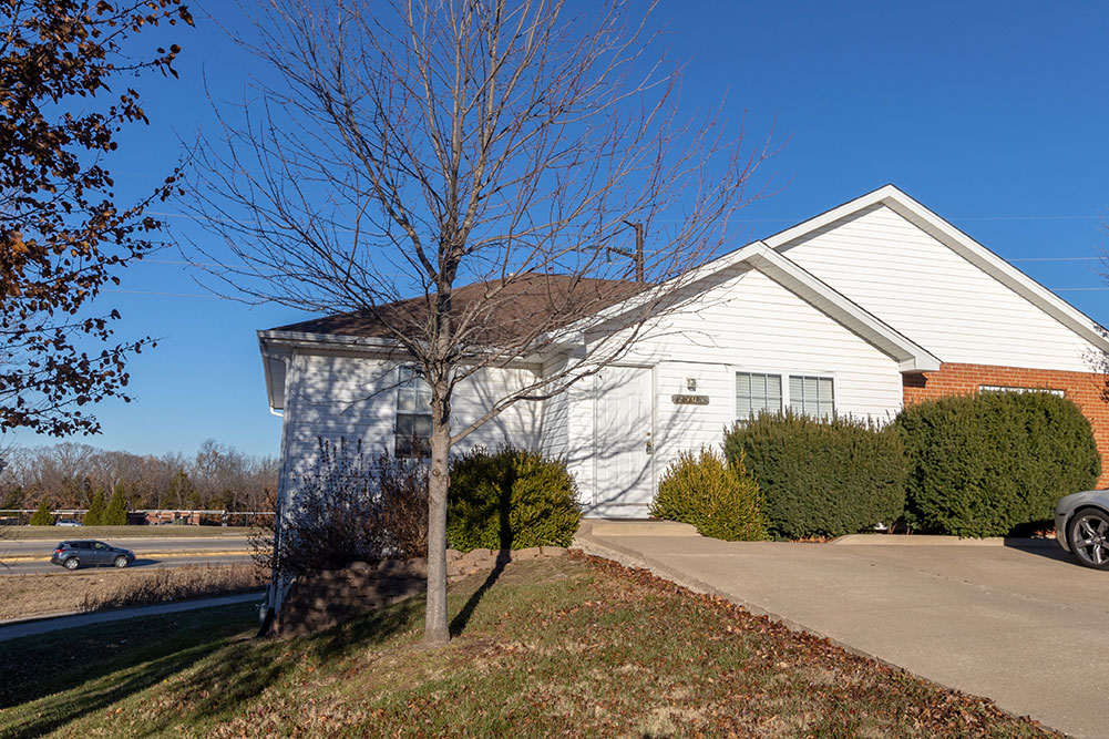 Northampton Drive - 2505