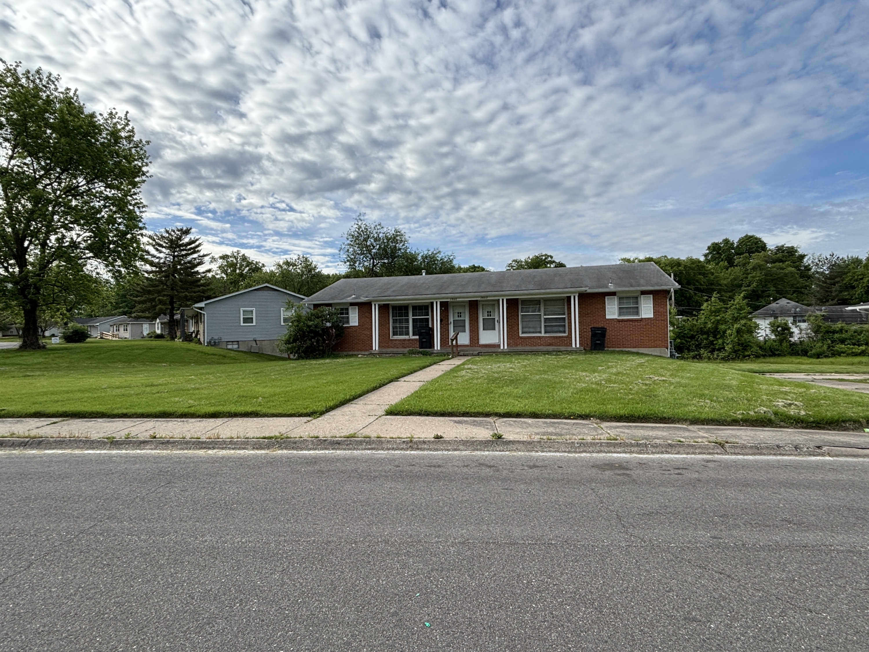 2800 Highland Drive - 1